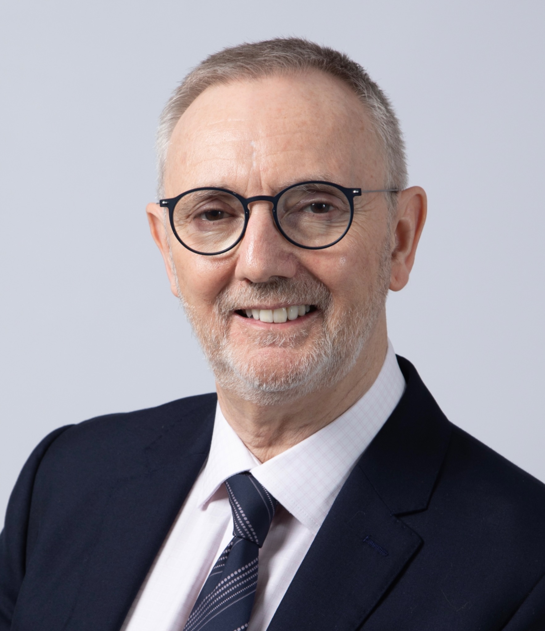 Portrait of Gary SD Farrow